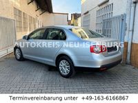 gebraucht VW Jetta 2.0FSI Comfortline *150PS*Autom.*2.Hd.*TüV