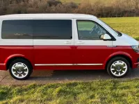 Używany VW T6 2017 Czerwony Van