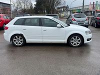 Gebraucht Audi A3 Ambition 105 PS (77 kW) 2011 Weiß Kleinwagen