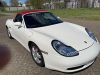 Second-hand Porsche Boxster 220 CP (161 kW) 2000 Alb Cabrio
