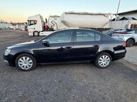 Gebraucht VW Passat 140 PS (102 kW) 2014 Schwarz Limousine