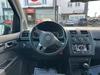 Gebraucht VW Touran Highline 105 PS (77 kW) 2012 Van / Kleinbus