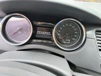 Gebraucht Peugeot 508 Active 150 PS (110 kW) 2016 Weiß Limousine