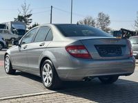 Gebraucht Mercedes C180 156 PS (114 kW) 2009 Silber Limousine