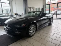 Gebraucht Ford Mustang GT Convertible 421 PS (309 kW) 2016 Schwarz Cabrio