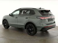 Neu VW Tiguan R-line 272 PS (200 kW) 2025 Cipressino grün metallic SUV