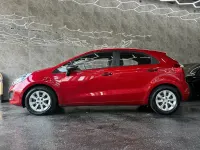 Gebraucht Kia Rio FIFA World Cup Edition 86 PS (63 kW) 2013 Rot Limousine