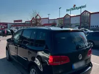 Gebraucht VW Touran 140 PS (102 kW) 2011 Schwarz Van / Kleinbus