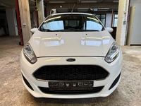 Gebraucht Ford Fiesta Trend 80 PS (58 kW) 2016 Weiß Kleinwagen