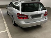 Gebraucht Mercedes E200 Elegance 136 PS (100 kW) 2011 Silber Kombi