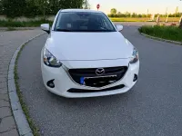 Gebraucht Mazda 2 90 PS (66 kW) 2015 Weiß Kleinwagen