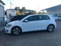 Gebraucht VW e-Golf 100 kW (136 PS) 2020 Weiß Kleinwagen