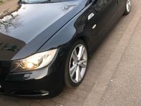 Gebraucht BMW 318 122 PS (89 kW) 2007 Schwarz Kombi