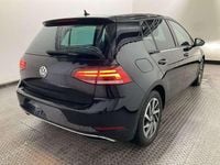 Gebraucht VW Golf VII Sound 150 PS (110 kW) 2018 Deep black perleffekt Kleinwagen