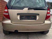 Gebraucht Mercedes A150 Elegance 95 PS (69 kW) 2007 Gold Van / Kleinbus