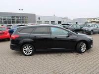 Gebraucht Ford Focus Titanium 125 PS (91 kW) 2016 Schwarz Kombi