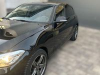 Gebraucht BMW 118 Advantage 136 PS (100 kW) 2015 Schwarz Kleinwagen