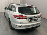 Gebraucht Ford Mondeo Trend 150 PS (110 kW) 2021 Polarsilber metallic (metallic) Kombi