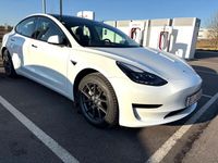 Gebraucht Tesla Model 3 Standard Range Plus 208 kW (283 PS) 2021 Weiß Limousine