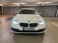 Gebraucht BMW 530 258 PS (189 kW) 2015 Weiß Kombi