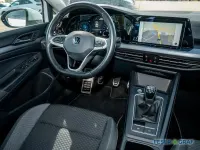 Gebraucht VW Golf VII Active 150 PS (110 kW) 2021 Pure white Kleinwagen