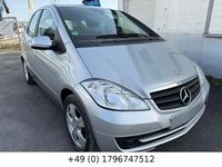 Gebraucht Mercedes A180 109 PS (80 kW) 2012 Silber Limousine