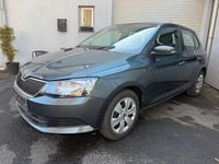 Gebraucht Skoda Fabia Ambition 90 PS (66 kW) 2015 Grau Limousine