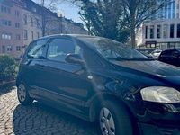 Gebraucht VW Fox 60 PS (44 kW) 2010 Schwarz Kleinwagen