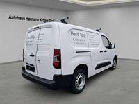 Gebraucht Opel Combo Selection 102 PS (75 kW) 2019 Jade weiss/arktis weiss Van