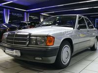 Gebraucht Mercedes 190 118 PS (86 kW) 1989 Silber Limousine