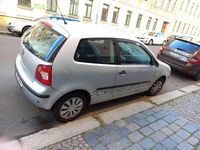 Gebraucht VW Polo Comfortline 54 PS (39 kW) 2004 Silber Limousine