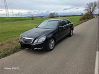 Gebraucht Mercedes E220 Avantgarde 170 PS (125 kW) 2010 Schwarz Limousine