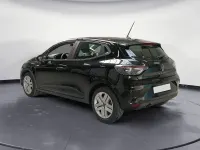 Używany Renault Clio V Evolution 102 KM (75 kW) 2025 Czarny Sedan/Limuzyna