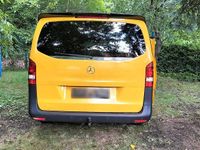 Second-hand Mercedes Vito 136 CP (100 kW) 2018 Galben Van