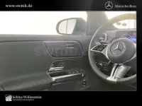 Gebraucht Mercedes EQB300 Advanced 167 kW (228 PS) 2025 Schwarz SUV