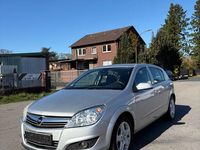 Gebraucht Opel Astra Edition 105 PS (77 kW) 2007 Silber Limousine