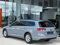 Gebraucht VW Passat Business 150 PS (110 kW) 2022 Mondsteingrau Kombi