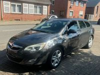 Gebraucht Opel Astra Edition 125 PS (91 kW) 2011 Grau Kombi