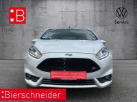 Gebraucht Ford Fiesta ST200 200 PS (147 kW) 2017 Weiss Kleinwagen