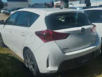 Gebraucht Toyota Auris Hybrid Edition 99 PS (72 kW) 2013 Weiß Limousine