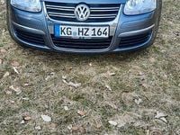 Gebraucht VW Jetta Trendline 102 PS (75 kW) 2010 Grau Limousine