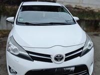 Gebraucht Toyota Verso 147 PS (108 kW) 2014 Weiß Van / Kleinbus