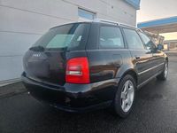 Gebraucht Audi A4 S-Line 116 PS (85 kW) 2000 Schwarz Kombi