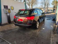 Gebraucht Opel Astra 140 PS (102 kW) 2012 Braun Kombi