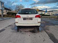 Gebraucht Opel Astra Selection 116 PS (85 kW) 2015 Weiß Kombi