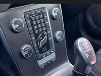 Gebraucht Volvo V40 150 PS (110 kW) 2015 Schwarz Limousine