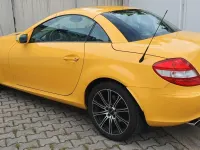 Gebraucht Mercedes SLK350 272 PS (200 kW) 2006 Gelb Cabrio
