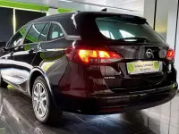 Gebraucht Opel Astra 122 PS (89 kW) 2021 Schwarz Kombi