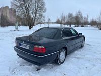 Gebraucht BMW 740 245 PS (180 kW) 2000 Schwarz Limousine