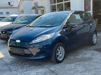 Gebraucht Ford Fiesta Ambiente 82 PS (60 kW) 2009 Blau Kleinwagen